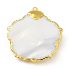 Arany Színű Valódi Kagyló Medál Piros Jade Ásvánnyal A Közepén 48x42x7mm