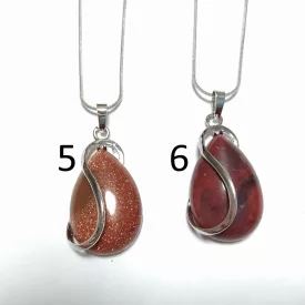   Vörös Jáspis (5) Ásvány Medál Ezüst Színű Láncon Nyaklánc Medál: 37x20mm Lánc: 43cm