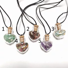   Amazonit (3) Ásványtörmelék Szív Üvegcse Medál Nyaklánc Medál: 28x22mm Bőr Nyaklánc: 42cm