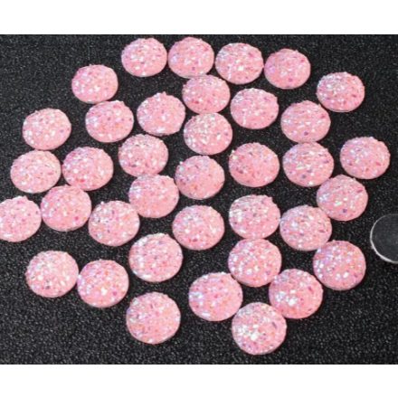 Druzy Műgyanta Szivárványos Rózsaszín Színű (42) Kaboson 10mm