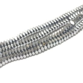 Ezüst Hematit Kocka Csavaranya Ásványgyöngy 4x2mm