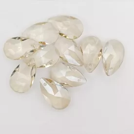   Fazettált Füstszínű (45) Üveg Prizma Medál Csüngő Dísz Napfogó 22x13x8,5mm