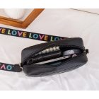 Fehér Steppelt Szíves (26) Műbőr Válltáska Kistáska 13x19cm