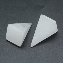   Hegyikristály Kvarc (3) Ásvány Piramis Marokkő 25x14mm (Ragasztott)