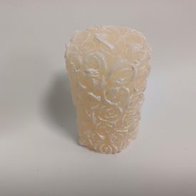 Pezsgő Színű Csipke Virágos Henger Gyertya 7x4cm