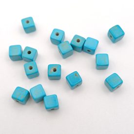 Szintetikus Türkiz Howlit Kocka Gyöngy 6x6mm