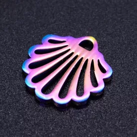 Szivárványos Színű Nemesacél Kagyló Medál 14x13mm