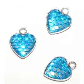   Ezüst Színű Nemesacél Kék Zöld Szivárványos (3) Pikkely Flitter Szív Medál Nyaklánc 16x13mm