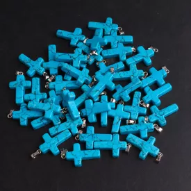Szintetikus Türkiz Howlit Ásvány Kereszt Medál 25x18mm