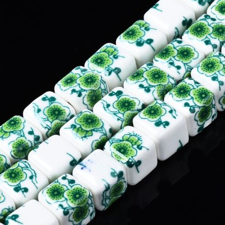 Zöld Virágos Fehér Porcelán Kocka Gyöngy 9x9x9mm